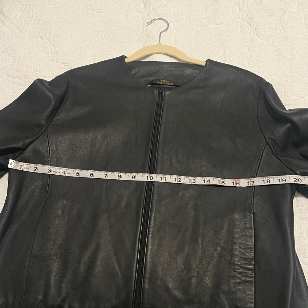Leather jacket - Picture 5 of 7